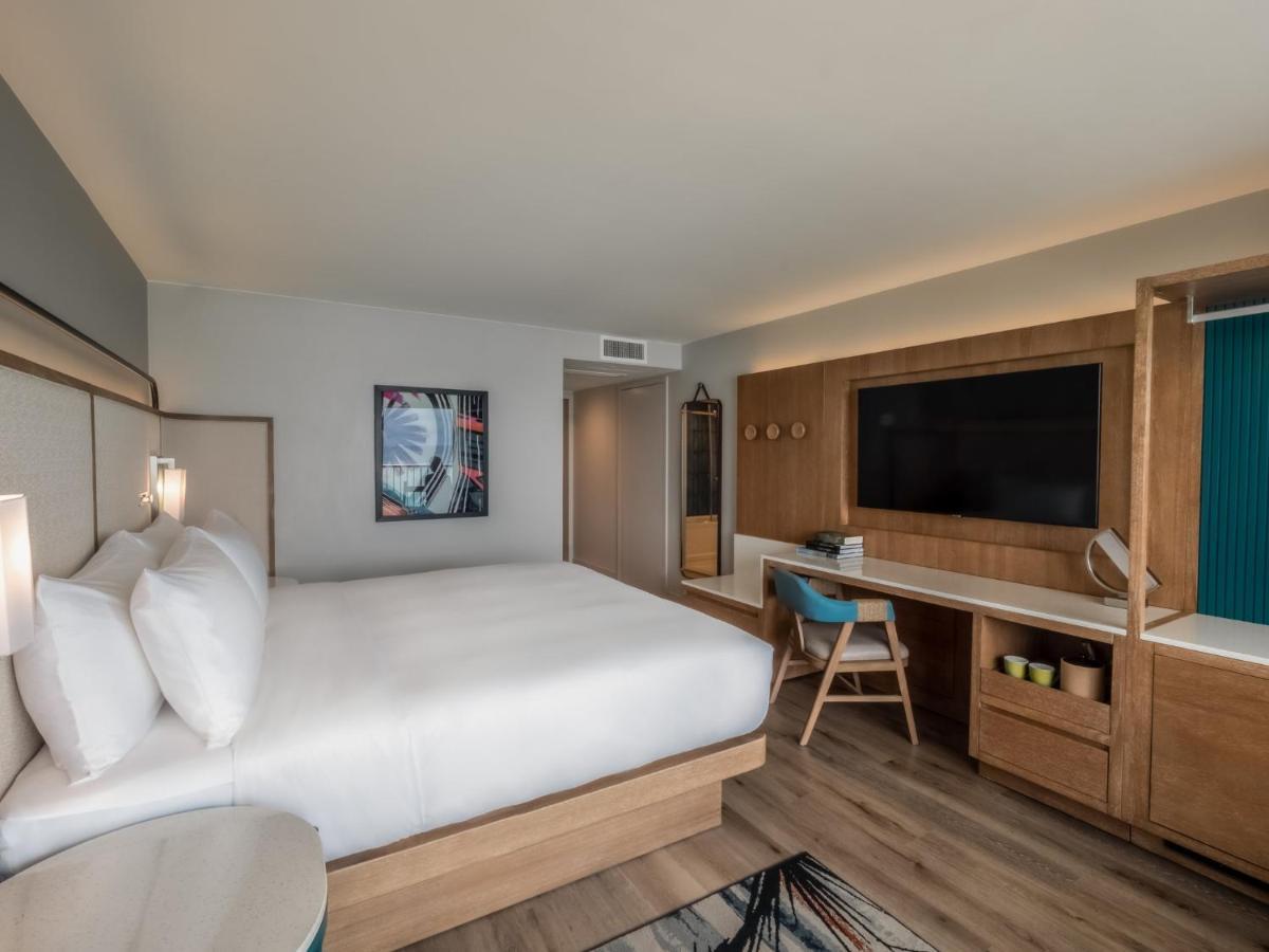 Crowne Plaza Resort Guam Tumon Exteriör bild